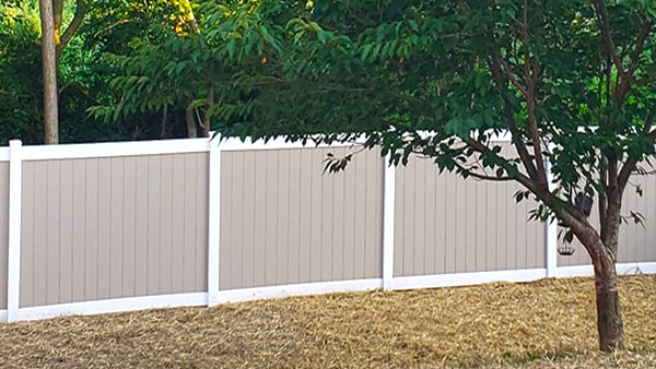 York PA vinyl fence