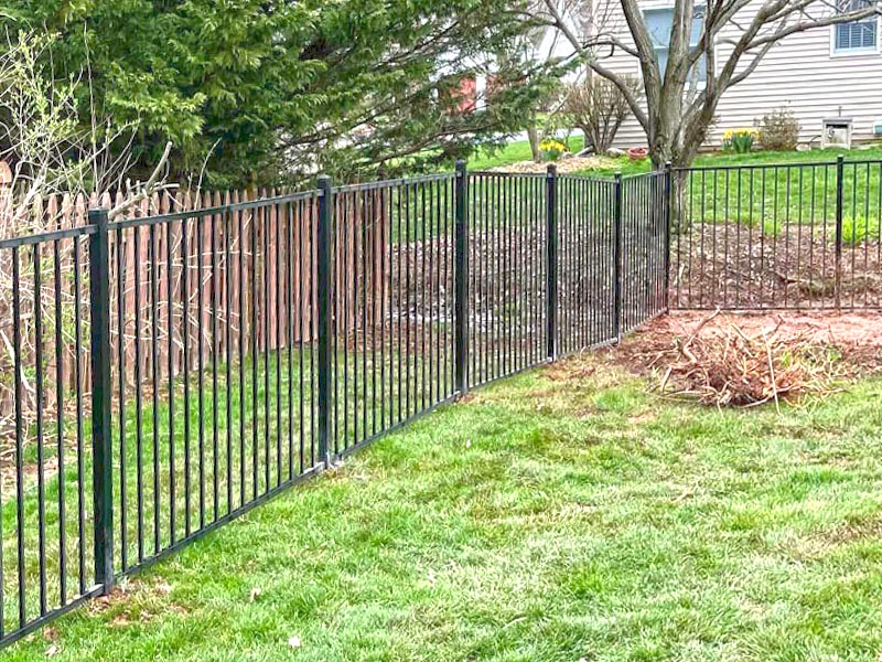 Lancaster County PA residential aluminum fence
