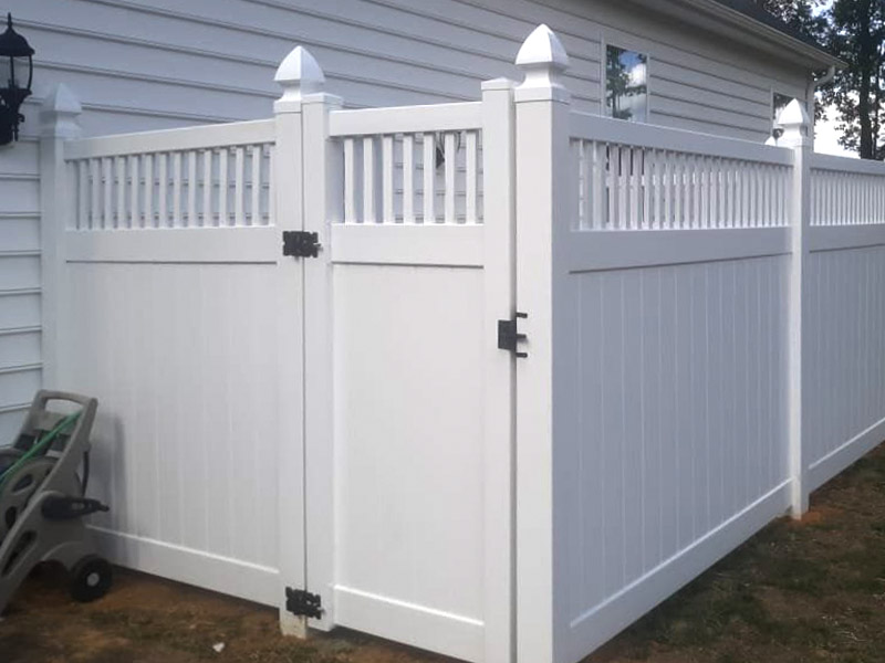 York PA residential vinyl fence
