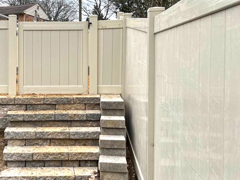Privacy Vinyl Fence
