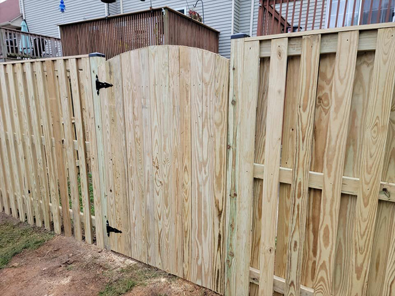 Chester County PA shadowbox style wood fence